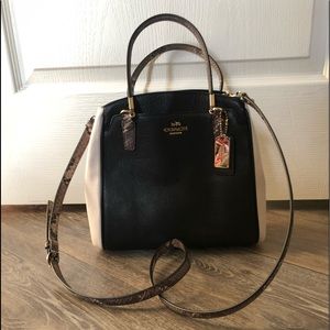 Coach snakeskin strap medium size purse